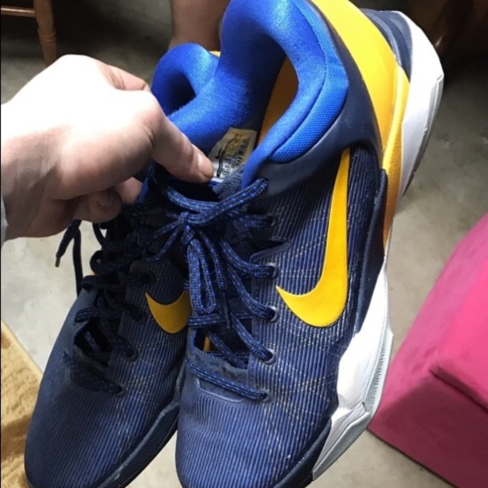 Size 11 Kobe 7 System